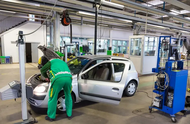 Jak sprawdzić stan techniczny auta przed zakupem?