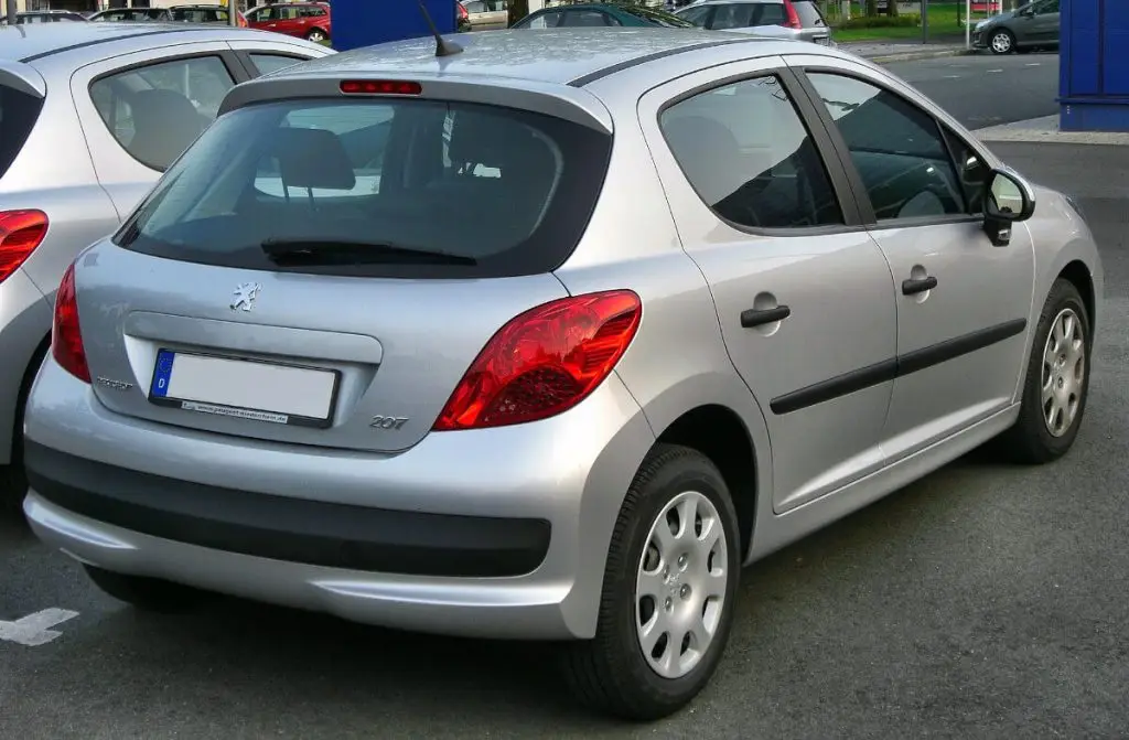 Peugeot 207 - Tył