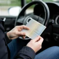 Dowód rejestracyjny – oznaczenia i kody, które warto znać